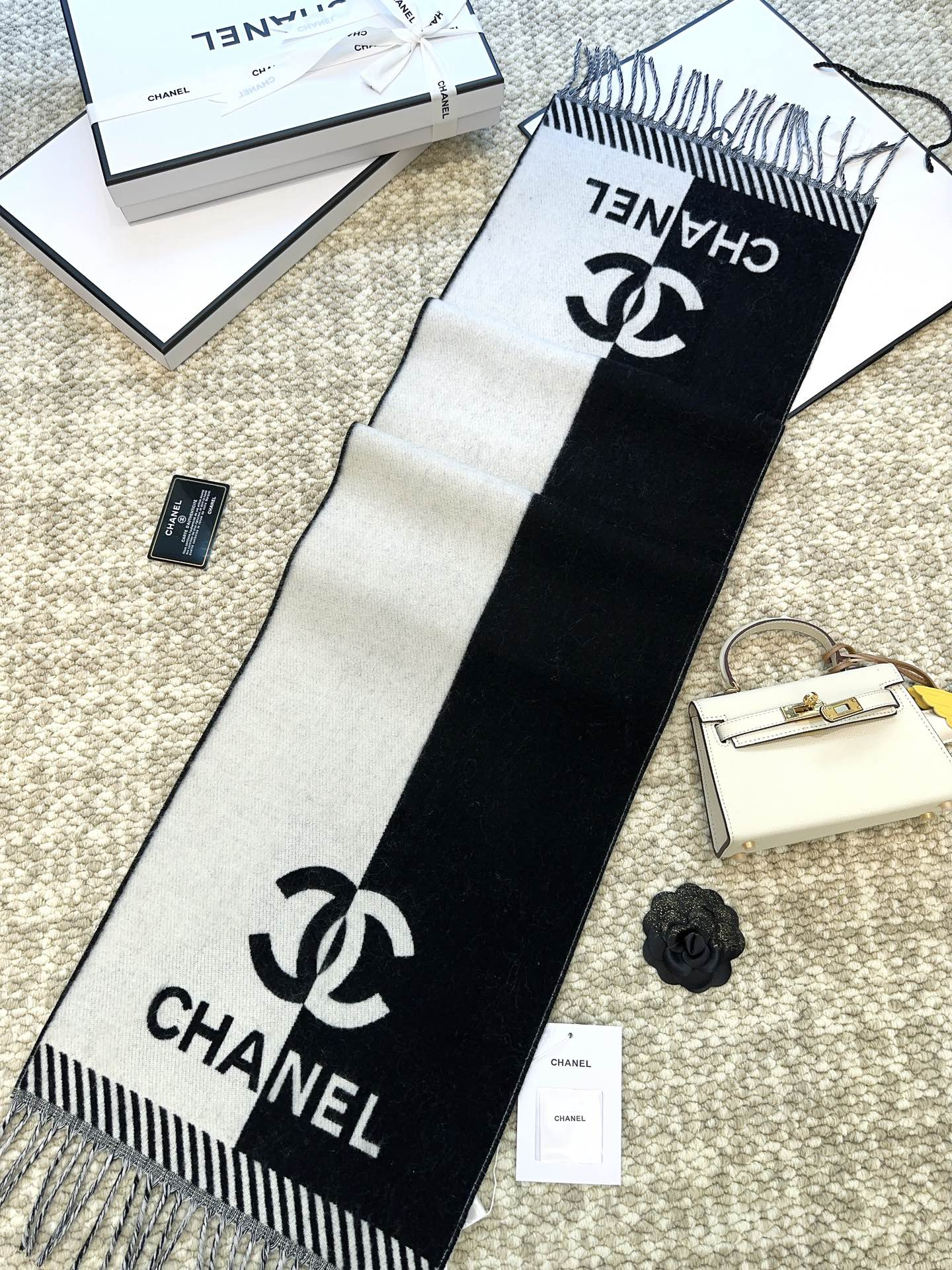 【CHANEL  シャネル 】スカーフ184*34CM  241209