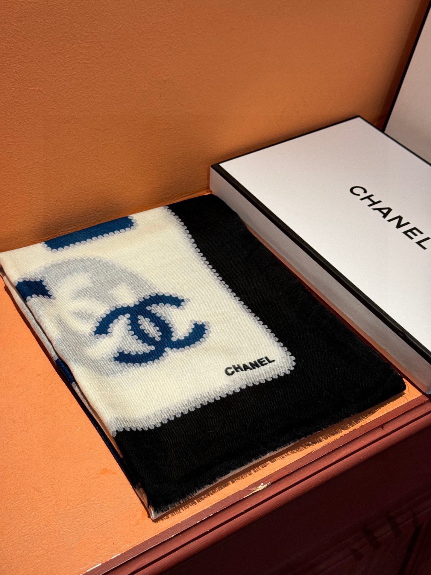 【CHANEL  シャネル 】スカーフ100*200CM  241209