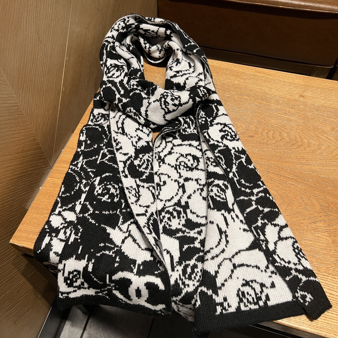 【CHANEL  シャネル 】スカーフ80*200CM  241209