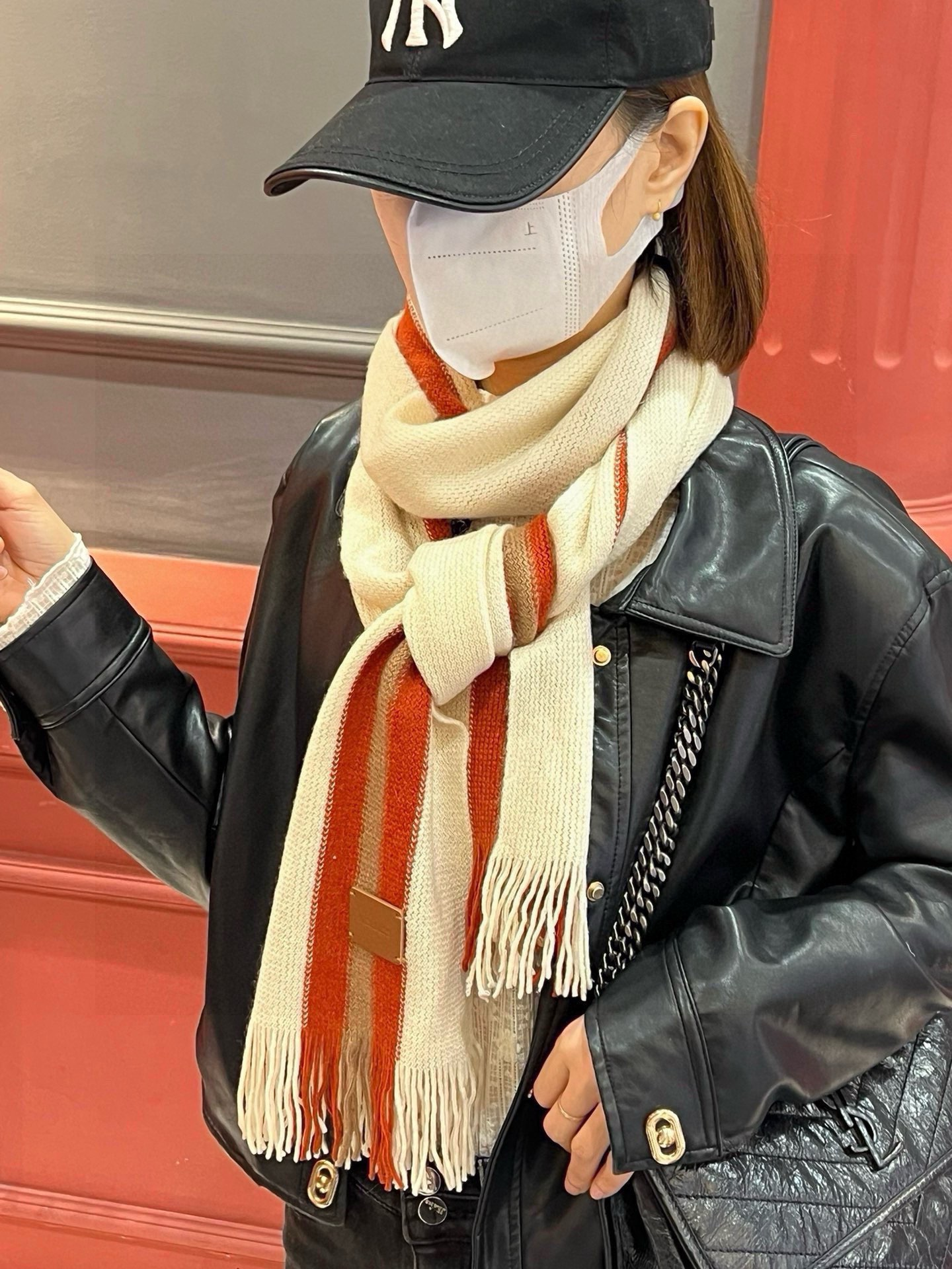 【GUCCI グッチ】スカーフ  30*180CM  241209