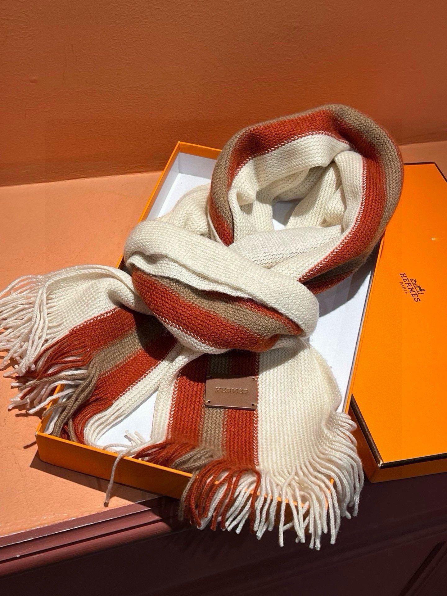 【GUCCI グッチ】スカーフ  30*180CM  241209