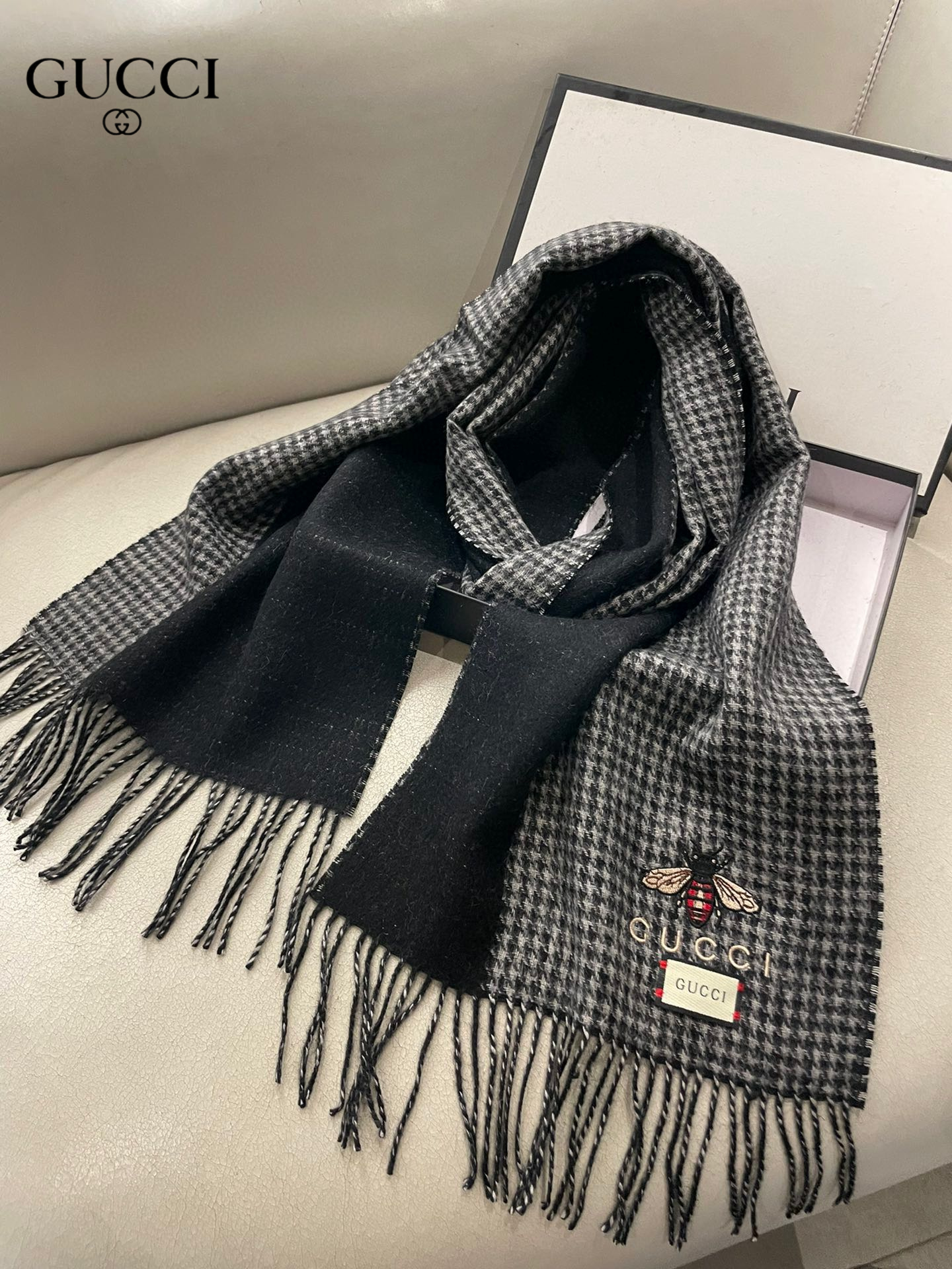 【GUCCI グッチ】スカーフ  32*180CM  241209