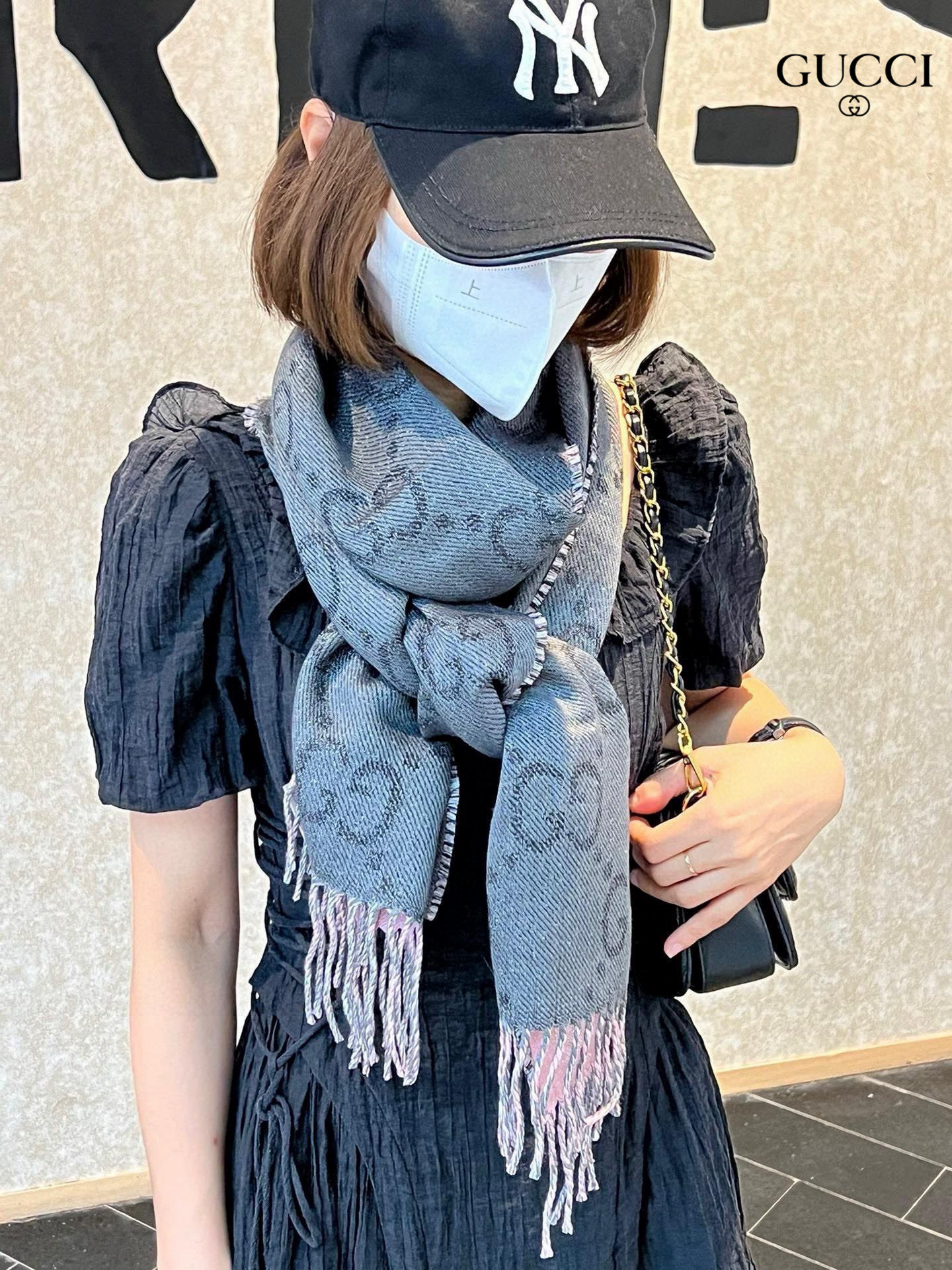 【GUCCI グッチ】スカーフ  34*194CM  241209