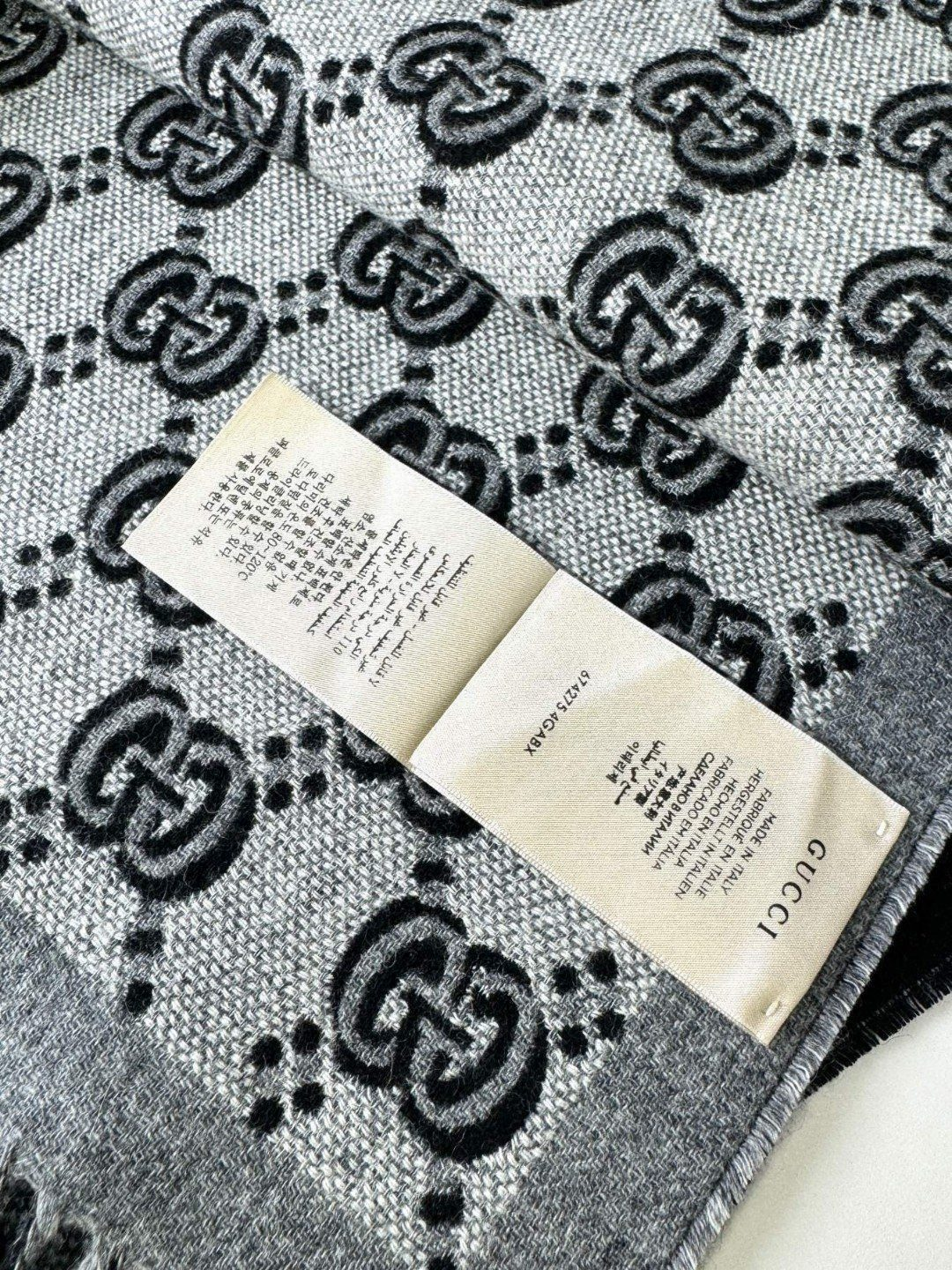 【GUCCI グッチ】スカーフ  180*35CM  241209