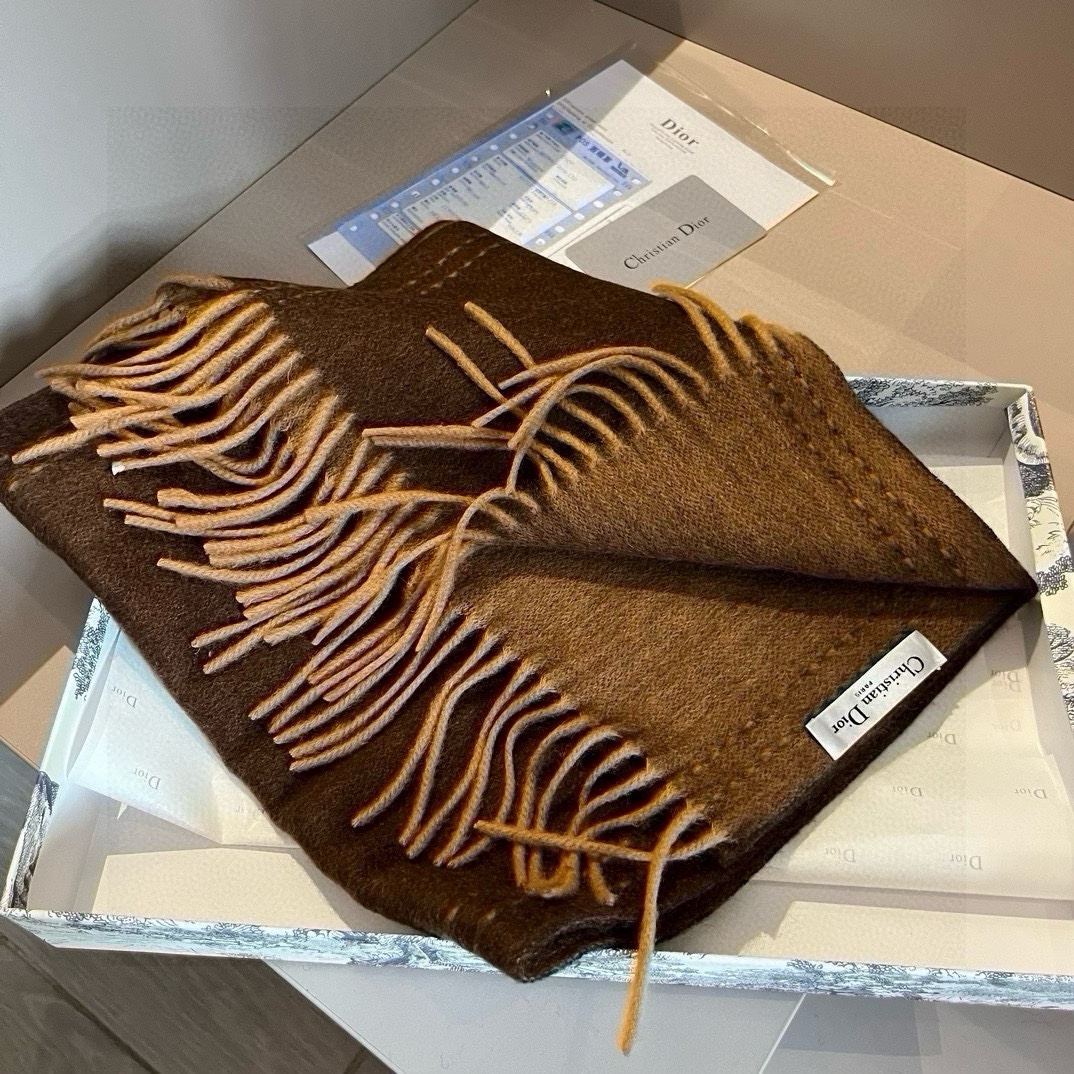 【DIOR  ディオール 】スカーフ  32*180cm  241210