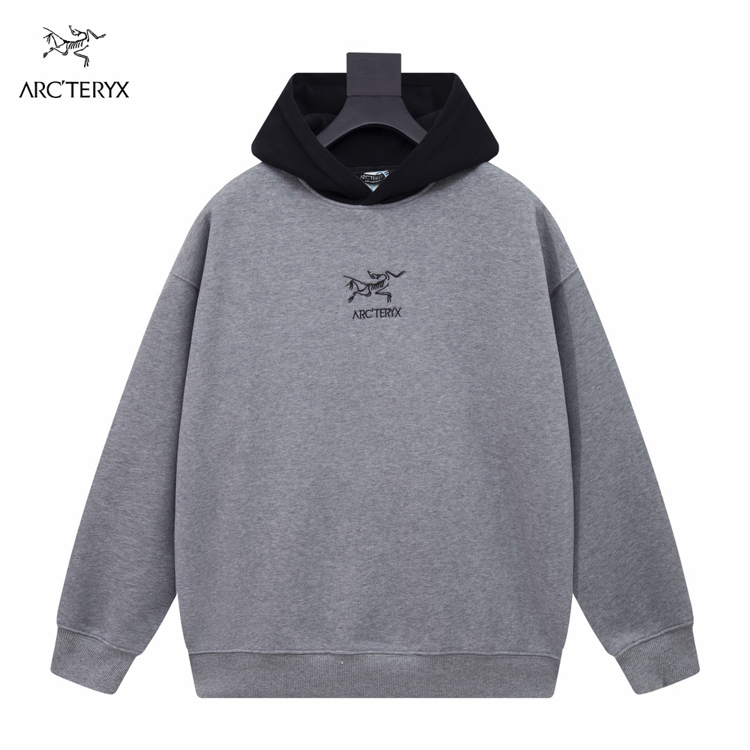 【ARCTERYX 公式旗艦店】アークテリクス  パーカー  スウェット ご好評に付き再入荷！241210