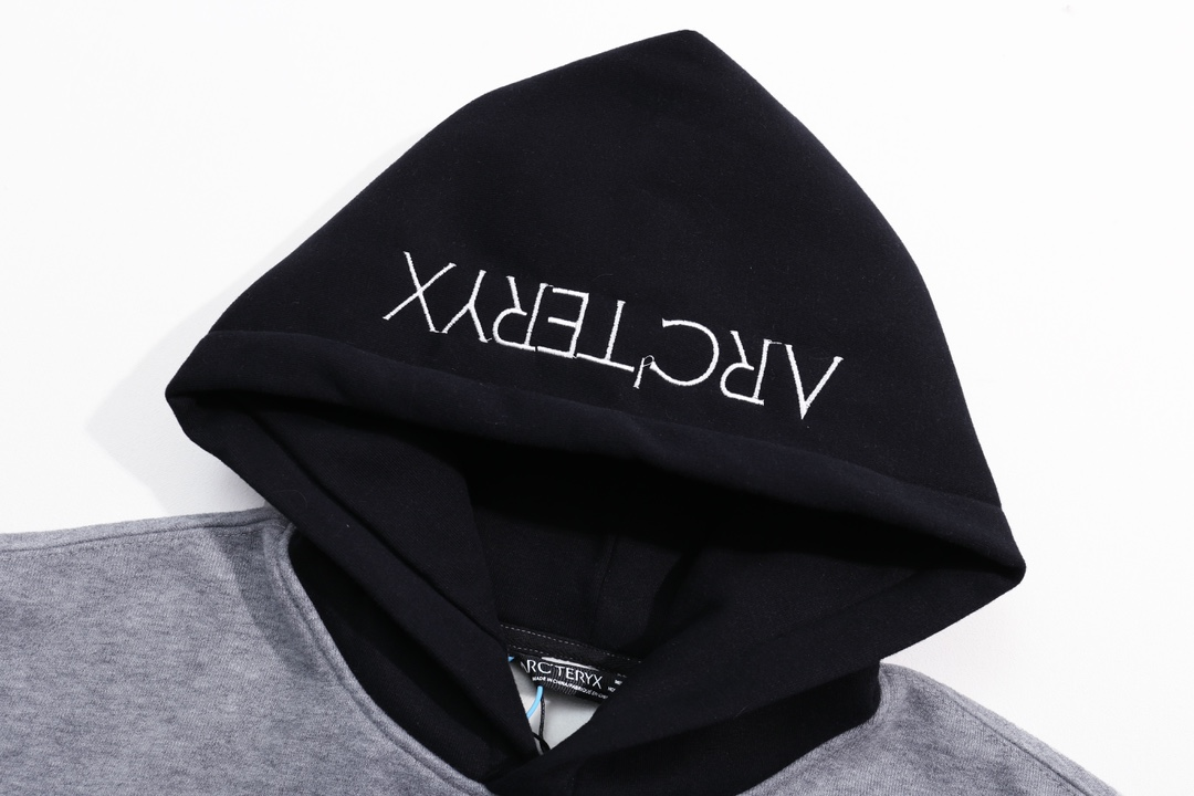 【ARCTERYX 公式旗艦店】アークテリクス  パーカー  スウェット ご好評に付き再入荷！241210