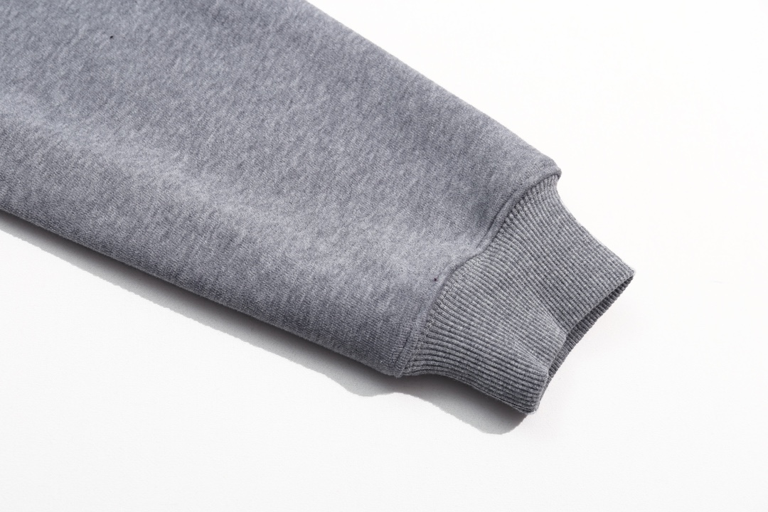 【ARCTERYX 公式旗艦店】アークテリクス  パーカー  スウェット ご好評に付き再入荷！241210