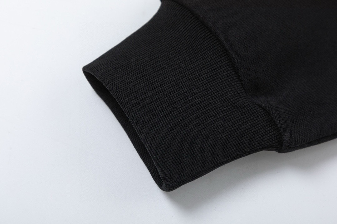 【ARCTERYX 公式旗艦店】アークテリクス  パーカー  スウェット ご好評に付き再入荷！241210