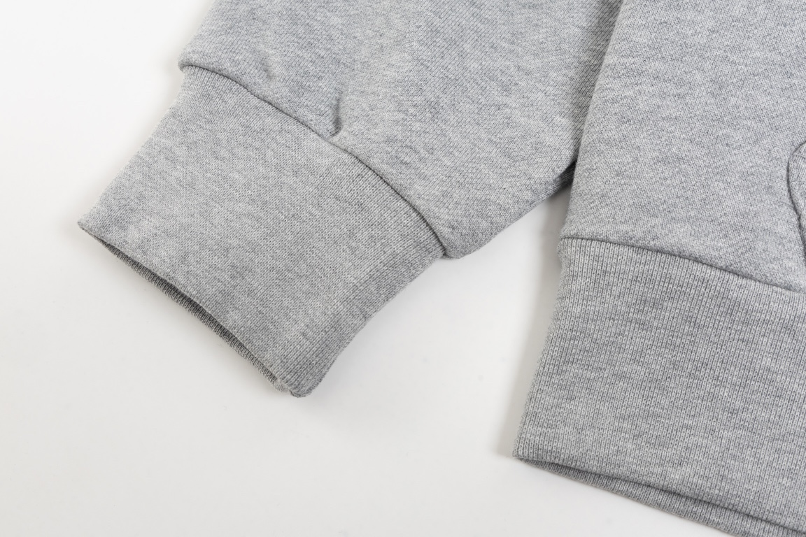 【BALENCIAGA 公式旗艦店】バレンシアガ 丸首の衛衣 スウェット ご好評に付き再入荷！241211