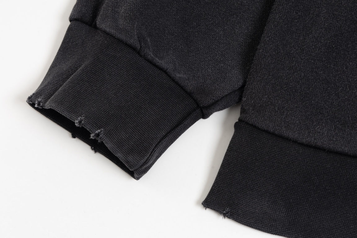 【BALENCIAGA 公式旗艦店】バレンシアガ 丸首の衛衣 スウェット ご好評に付き再入荷！241211