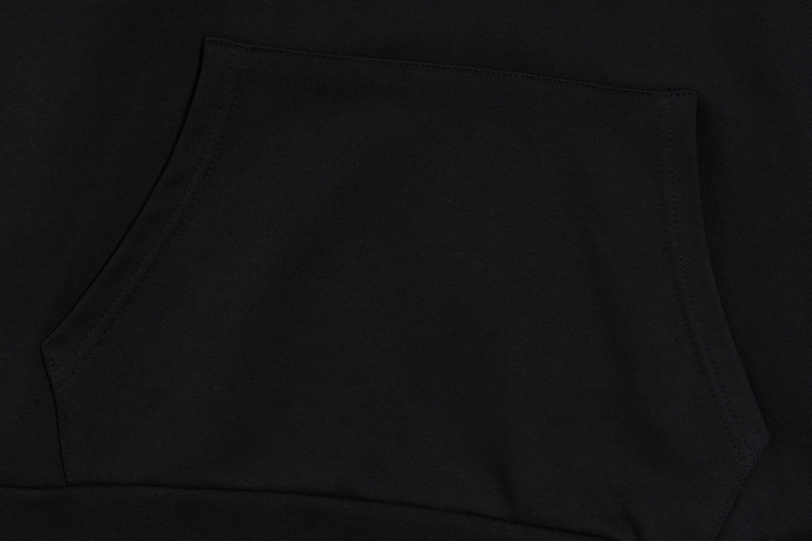 【BALENCIAGA 公式旗艦店】バレンシアガ 丸首の衛衣 スウェット ご好評に付き再入荷！241211