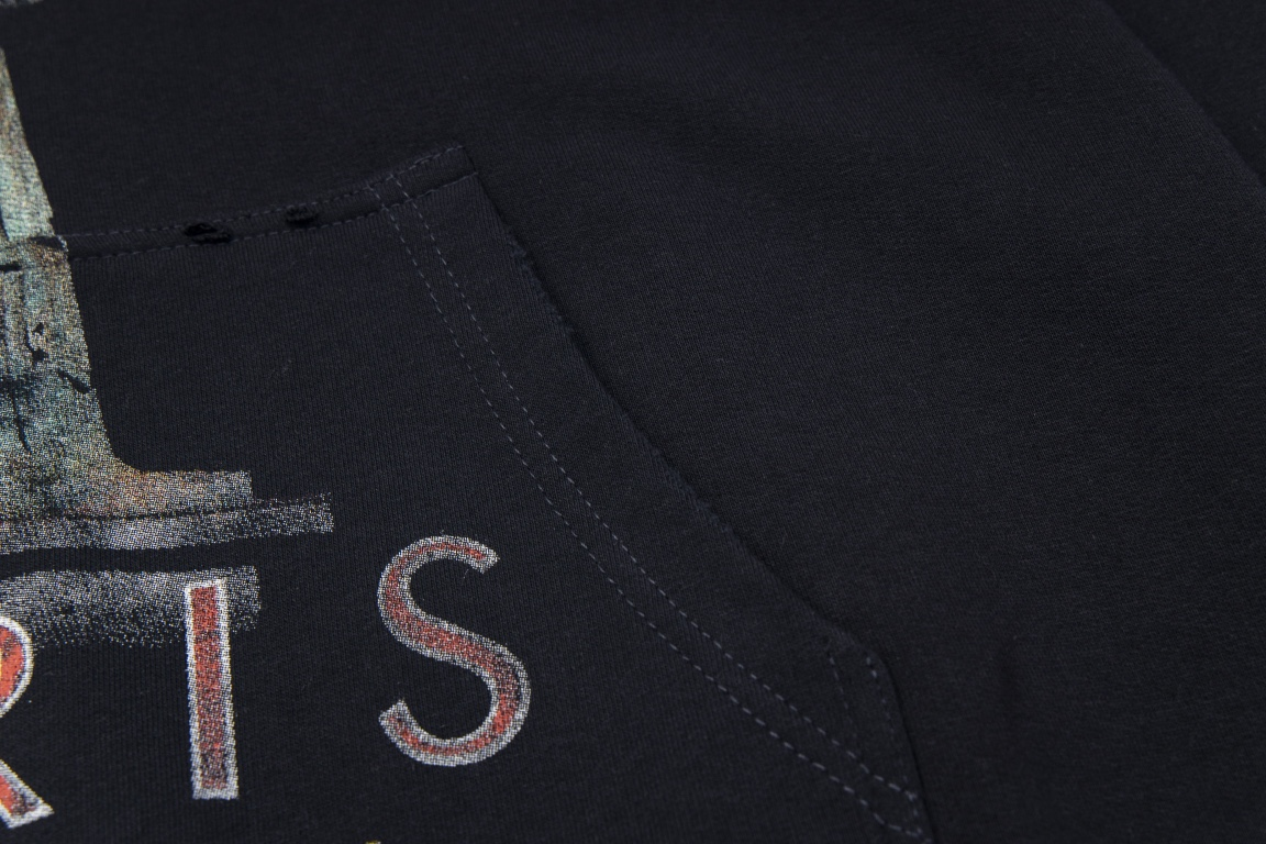 【BALENCIAGA 公式旗艦店】バレンシアガ 丸首の衛衣 スウェット ご好評に付き再入荷！241211