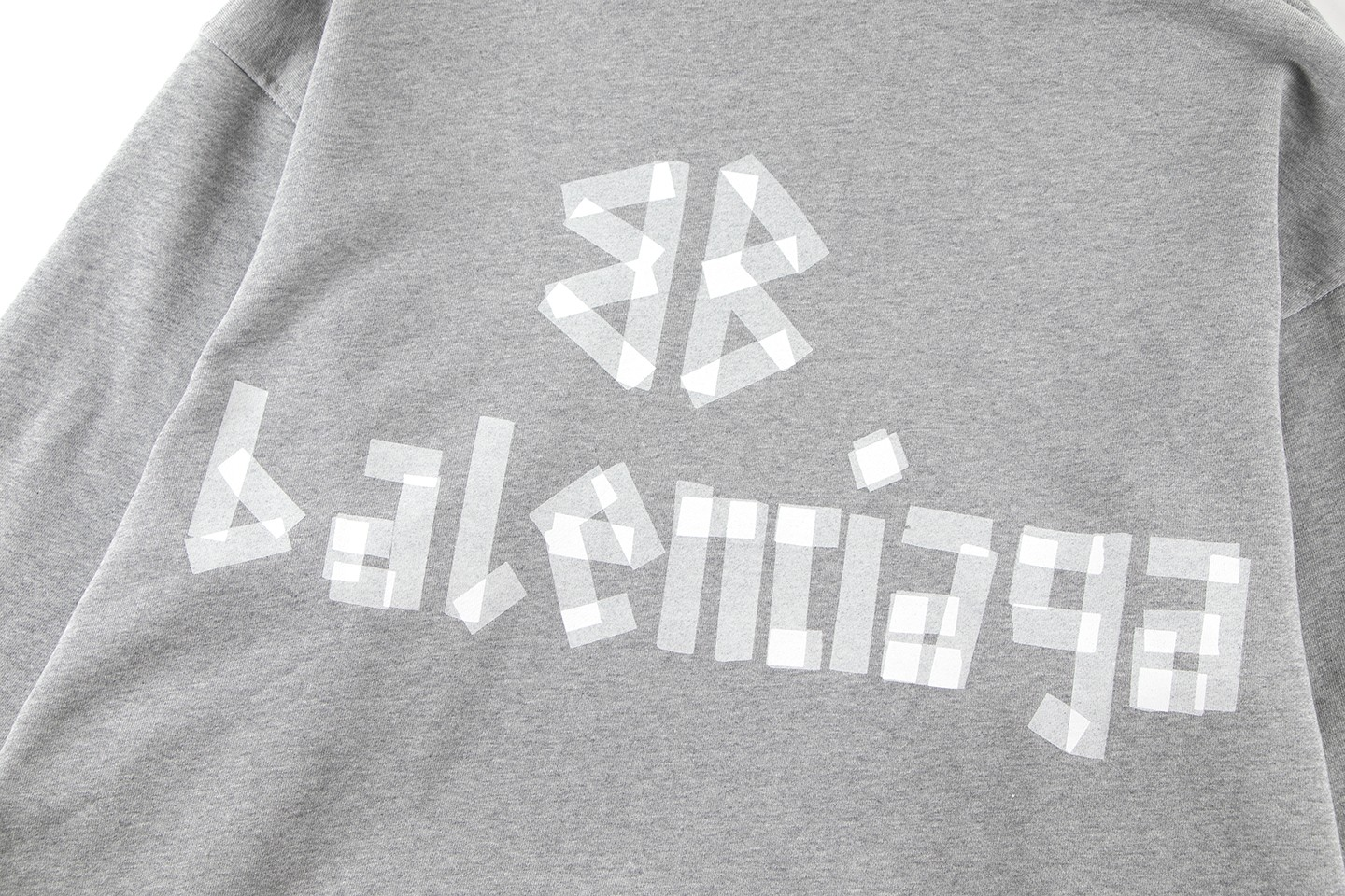 【BALENCIAGA 公式旗艦店】バレンシアガ パーカー スウェット ご好評に付き再入荷！241211