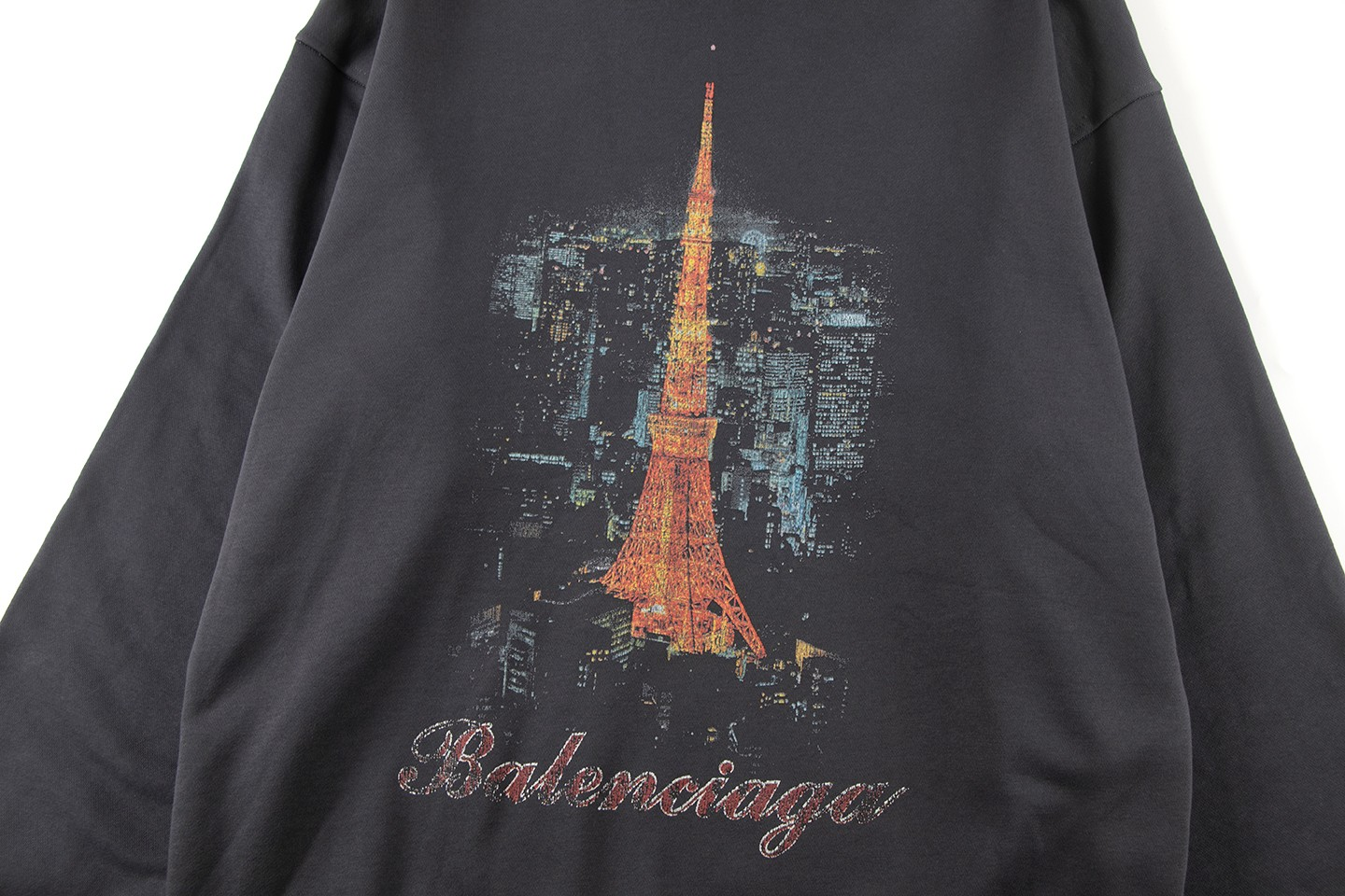 【BALENCIAGA 公式旗艦店】バレンシアガ パーカー スウェット ご好評に付き再入荷！241211