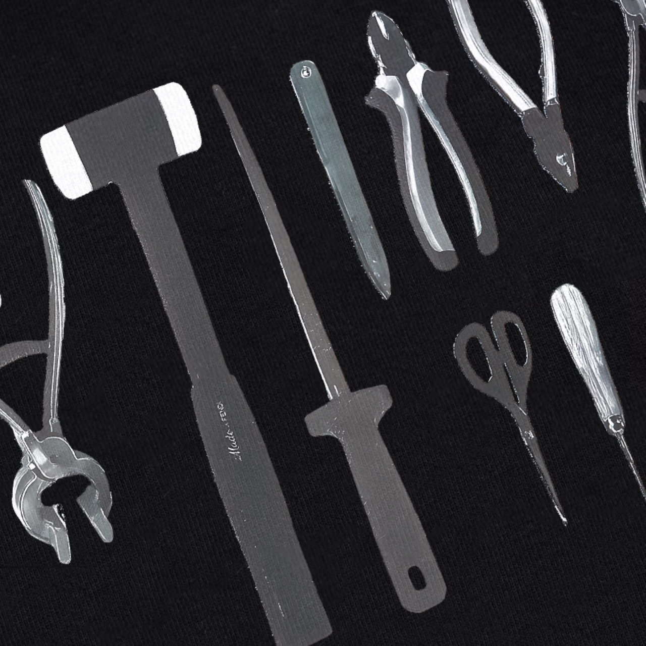 【FENDI  公式旗艦店】フェンディ丸首の衛衣 スウェット ご好評に付き再入荷！241211