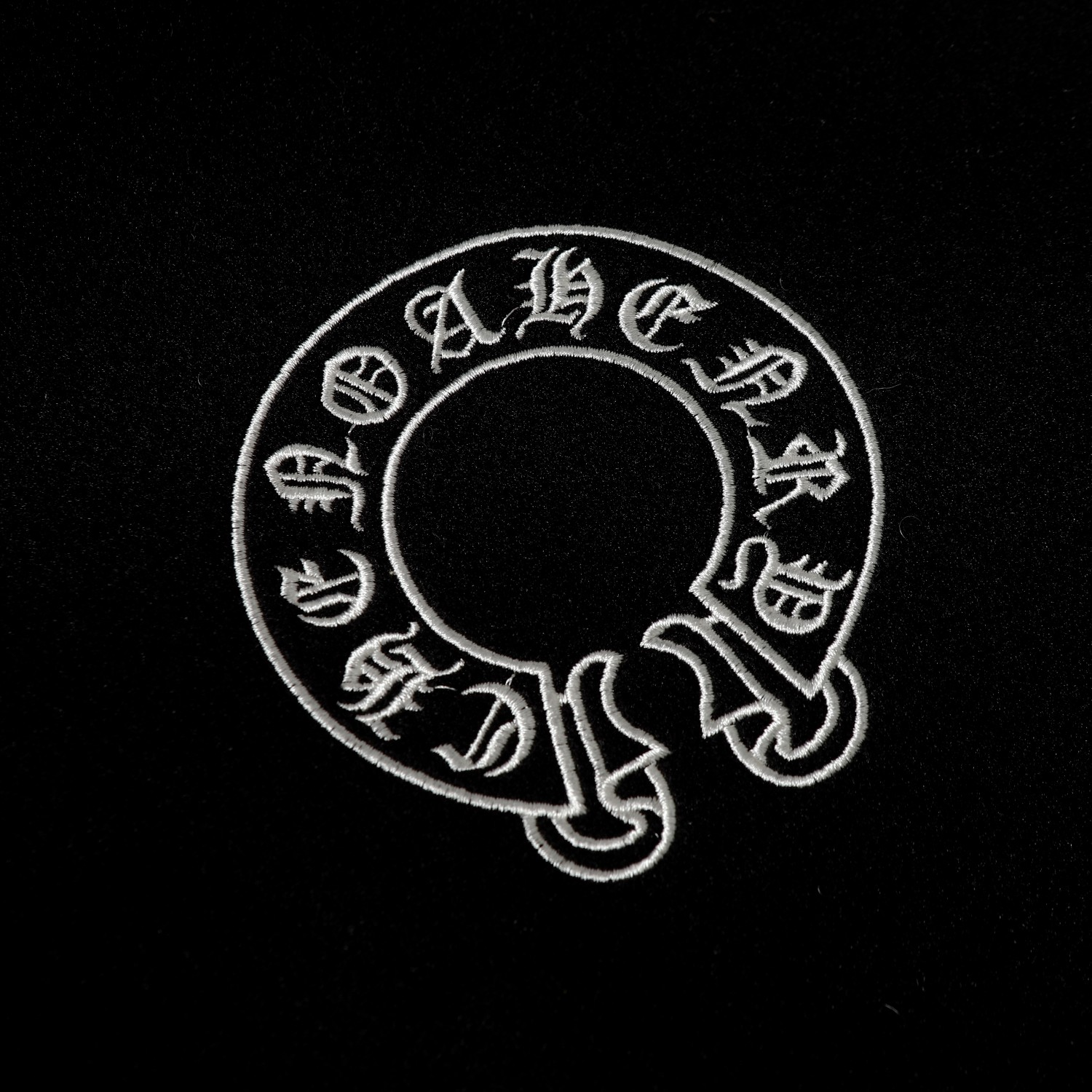 【CHROME HEARTS】クロムハーツ ジャケット着ご好評に付き再入荷！241212