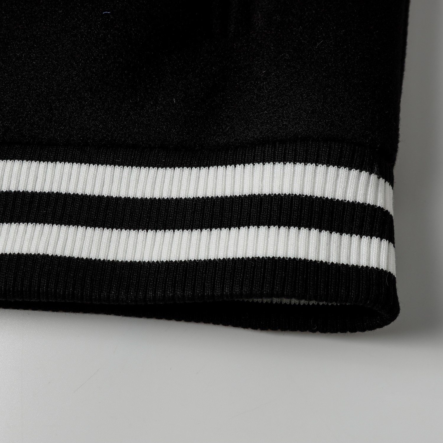 【CHROME HEARTS】クロムハーツ ジャケット着ご好評に付き再入荷！241212