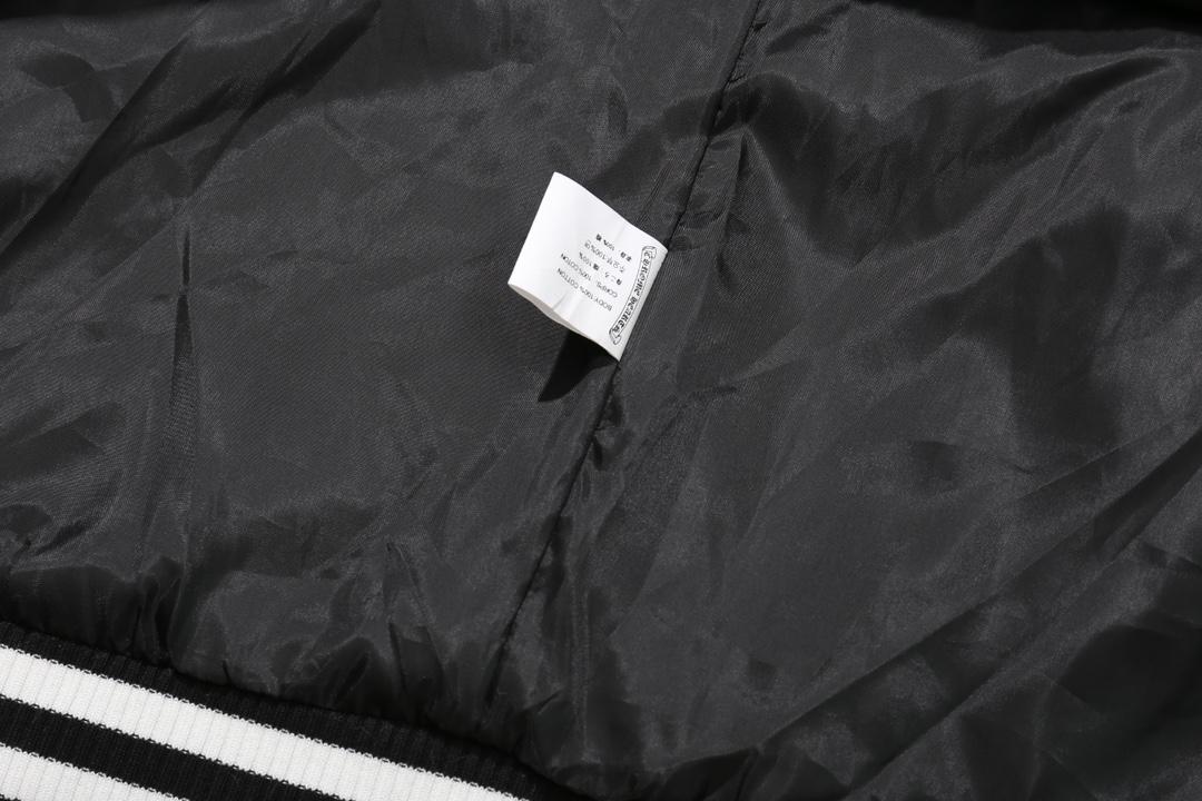 【CHROME HEARTS】クロムハーツ ジャケット着ご好評に付き再入荷！241212