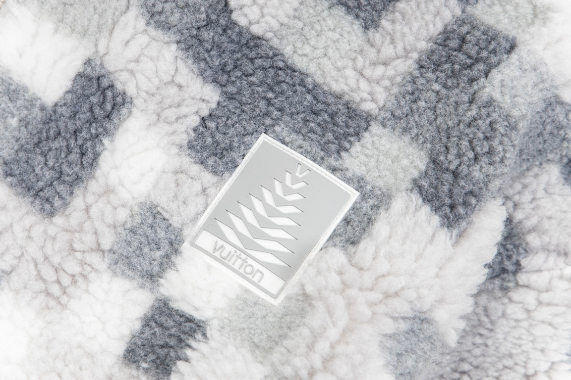 LV【LOUIS VUITTON  公式旗艦店】ルイヴィトン 野球着  ジャケット着ご好評に付き再入荷！241212