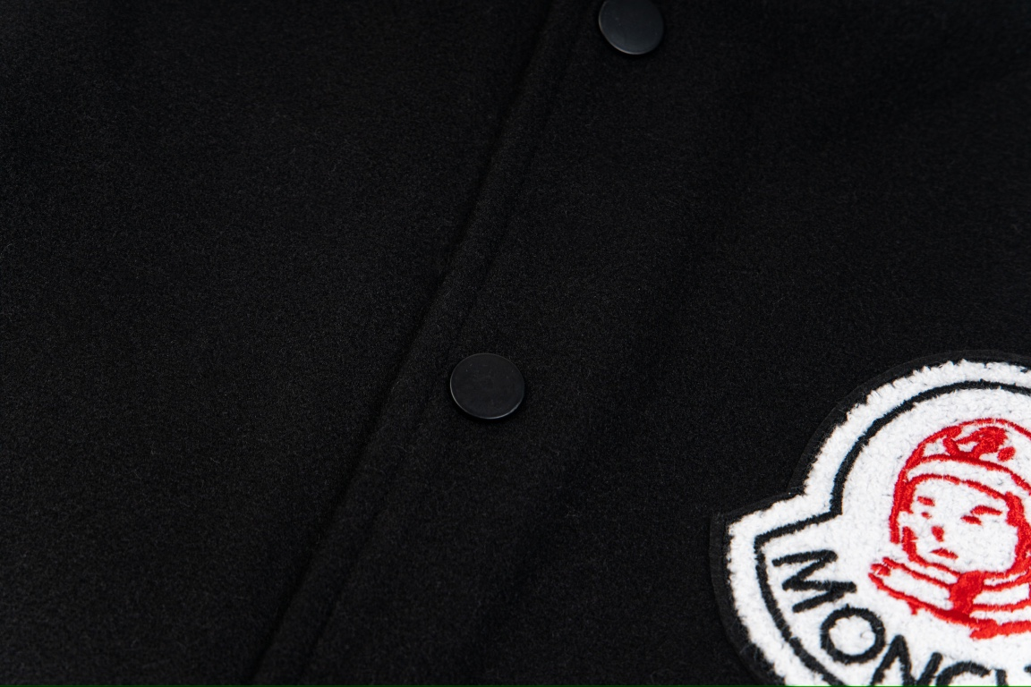 【MONCLER 公式旗艦店】 モンクレール  ジャケット着 ご好評に付き再入荷！241212