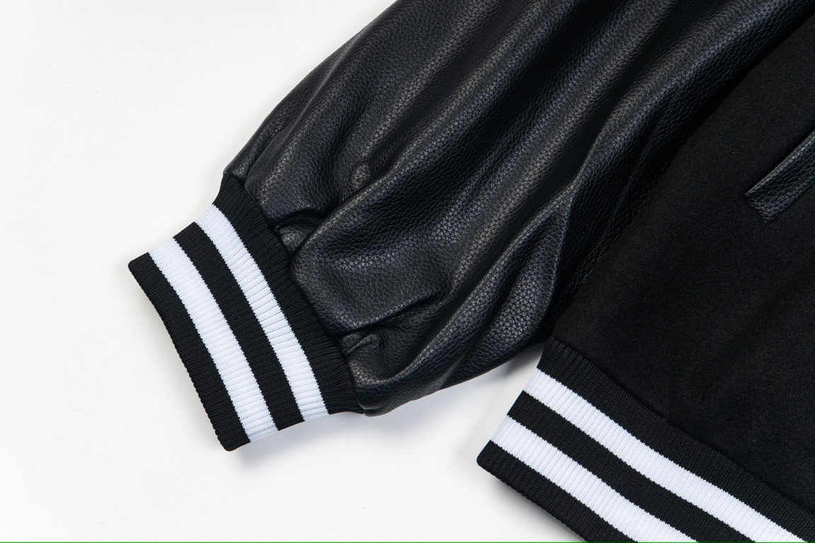 【MONCLER 公式旗艦店】 モンクレール  ジャケット着 ご好評に付き再入荷！241212