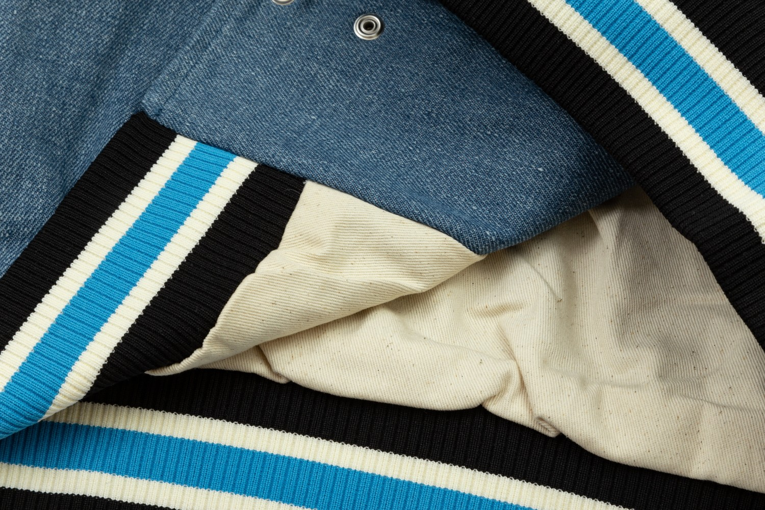 【GUCCI  公式旗艦店】グッチ  ジャケット着 好評に付き再入荷！241212