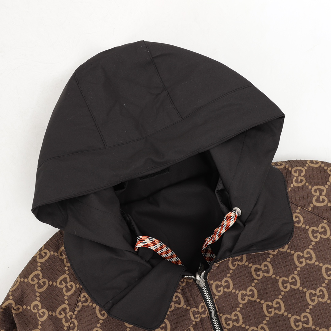 【GUCCI  公式旗艦店】グッチ  ジャケット着 好評に付き再入荷！241212