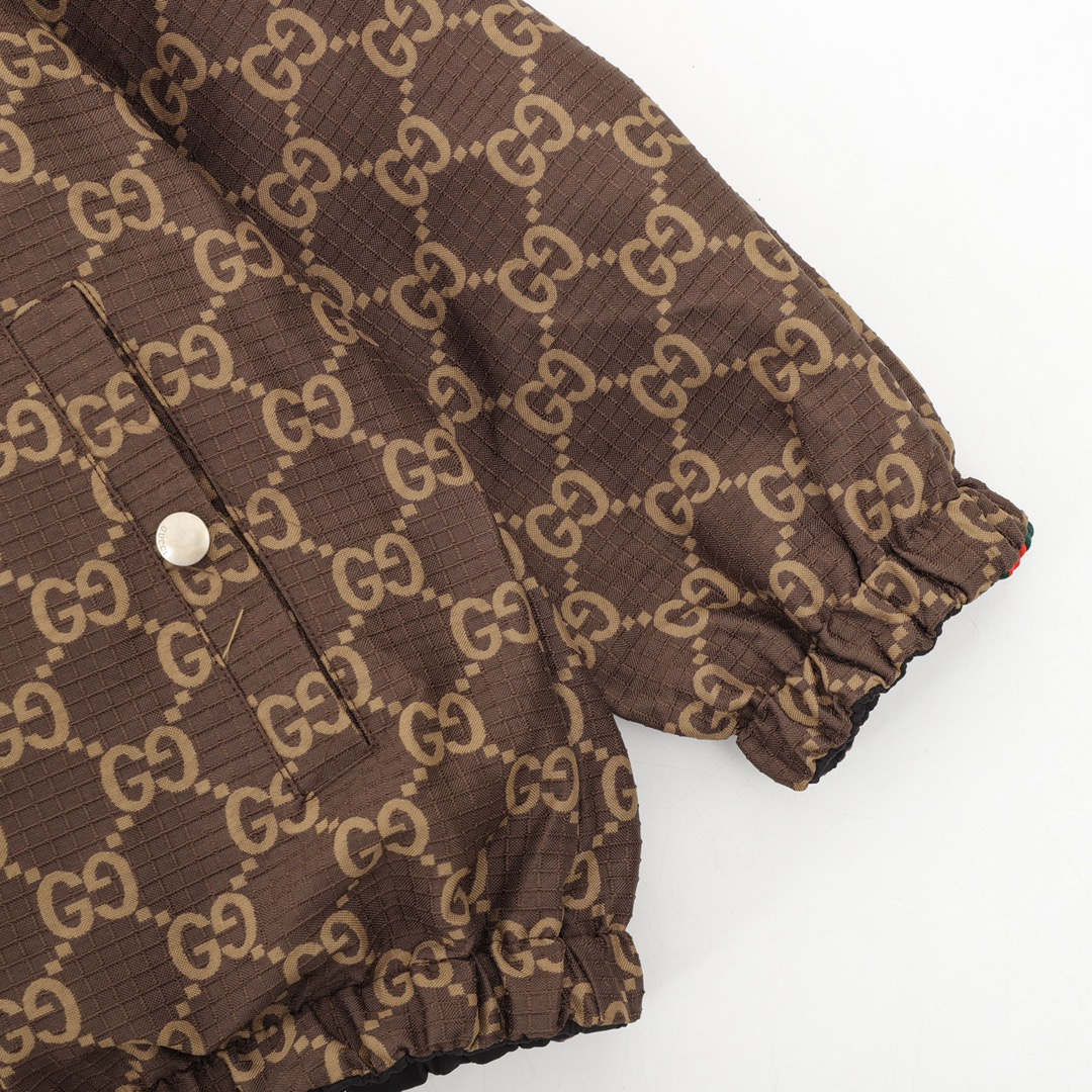 【GUCCI  公式旗艦店】グッチ  ジャケット着 好評に付き再入荷！241212