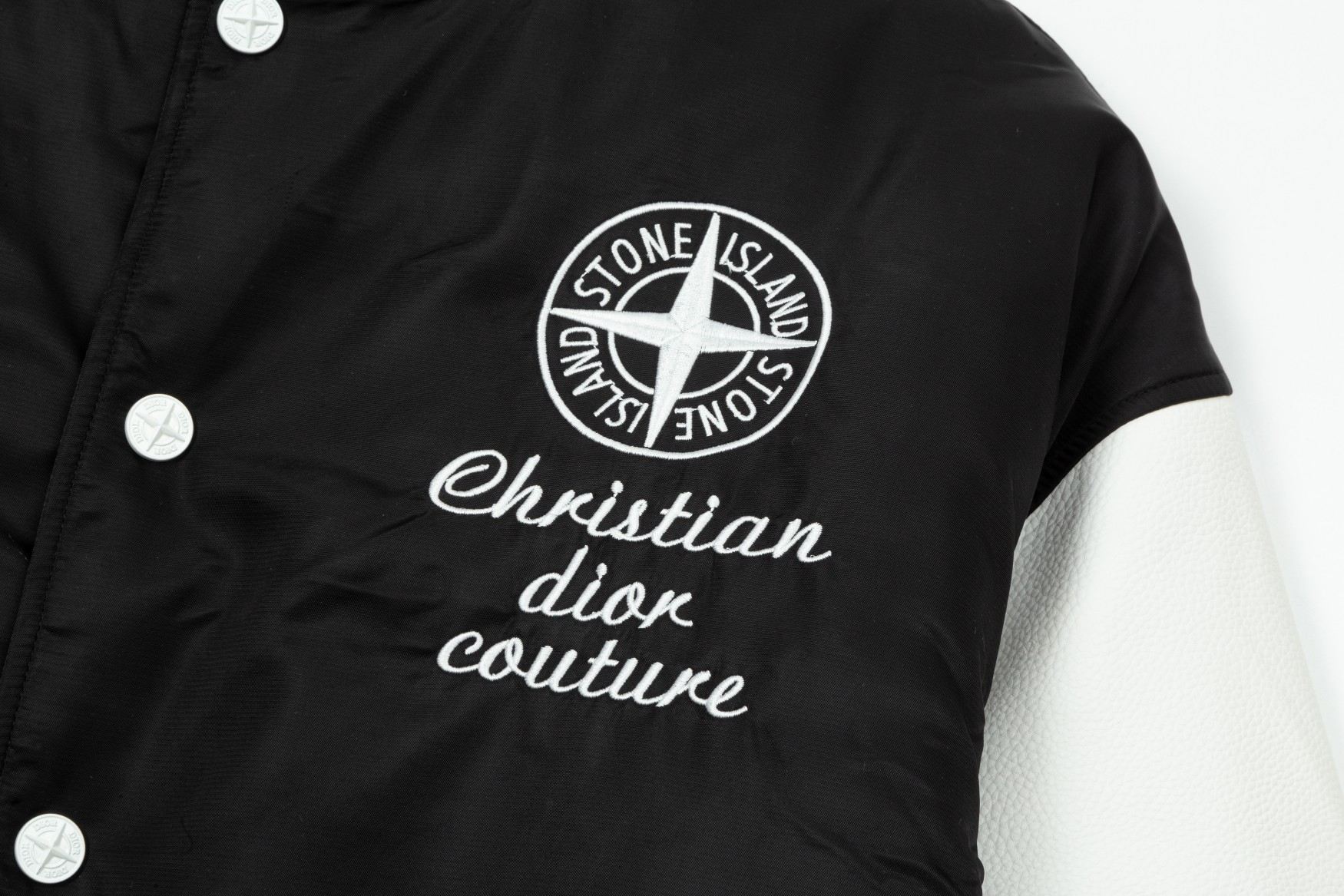 【DIOR  公式旗艦店】ディオール  ジャケット着 ご好評に付き再入荷！241021