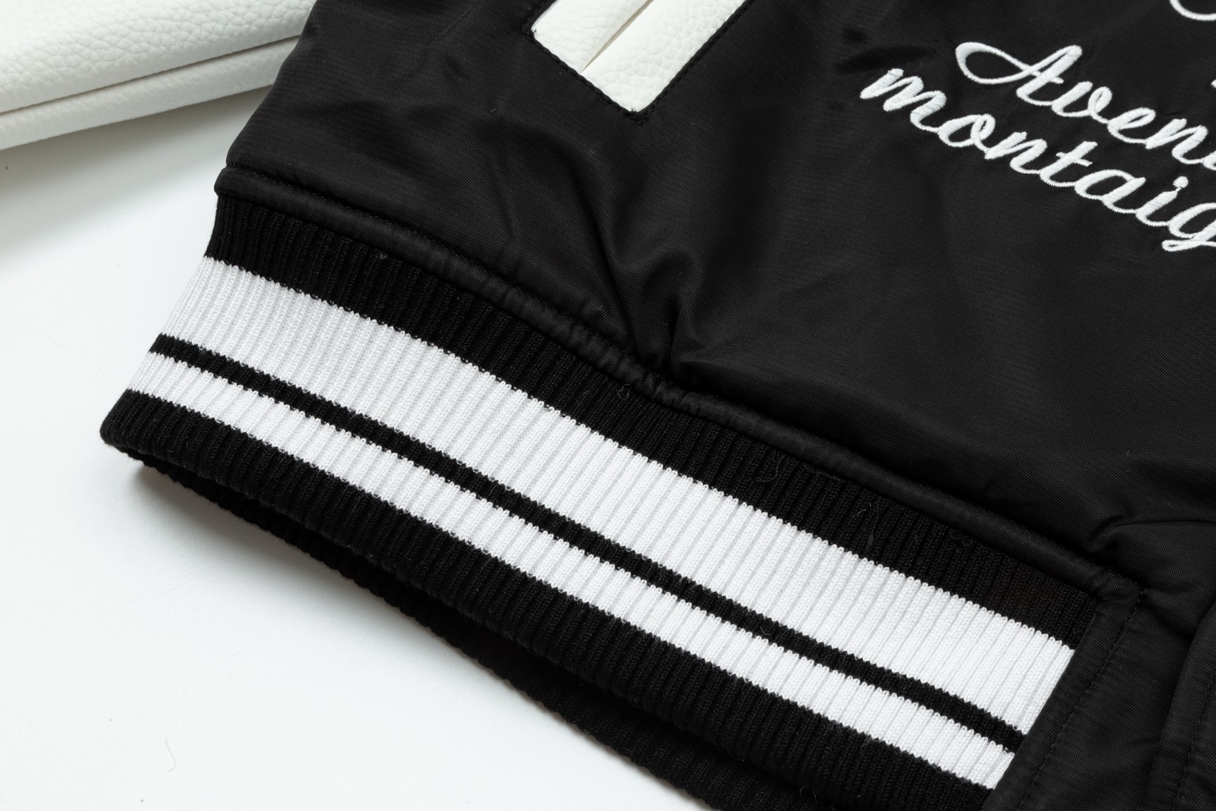 【DIOR  公式旗艦店】ディオール  ジャケット着 ご好評に付き再入荷！241021