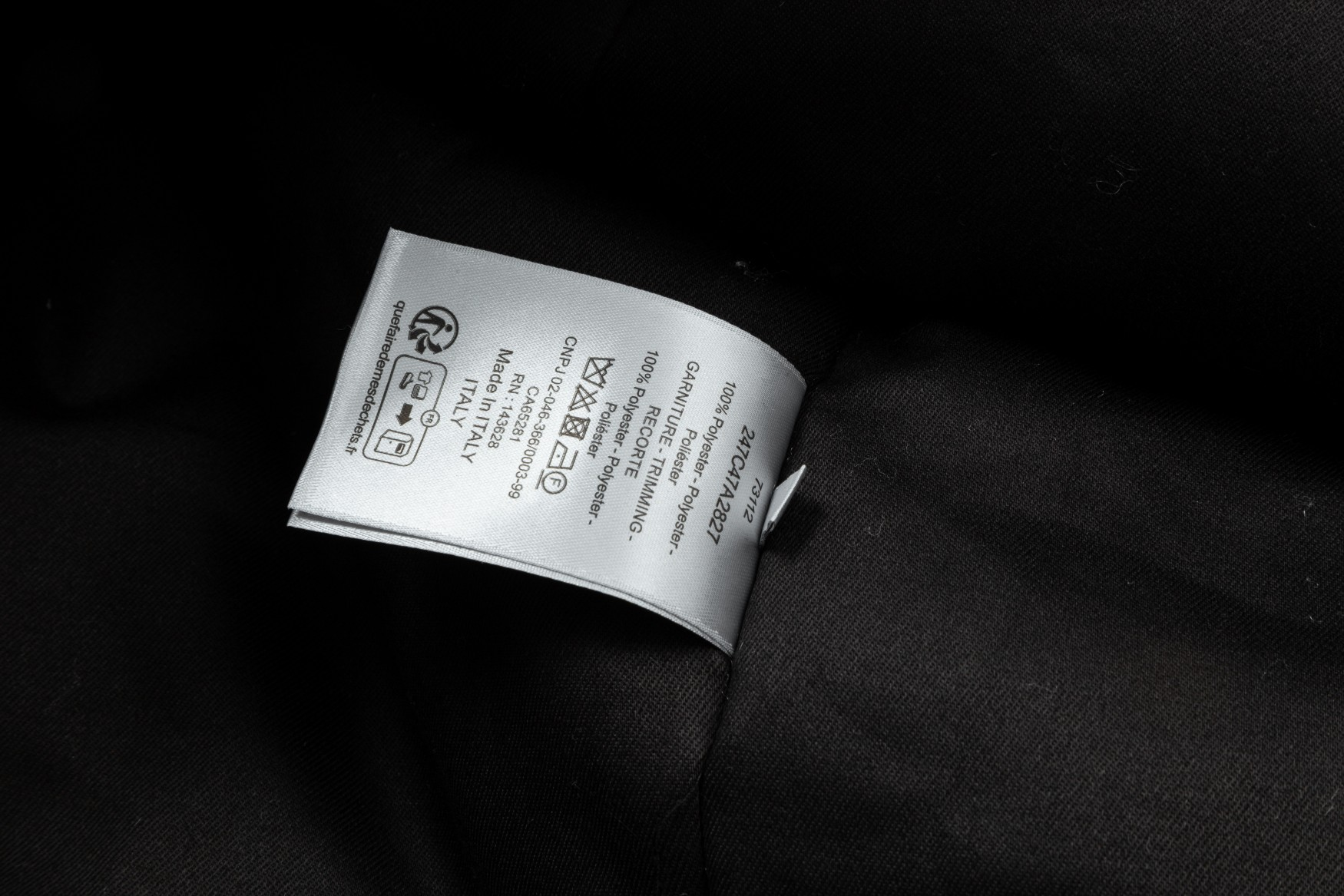 【DIOR  公式旗艦店】ディオール  ジャケット着 ご好評に付き再入荷！241021