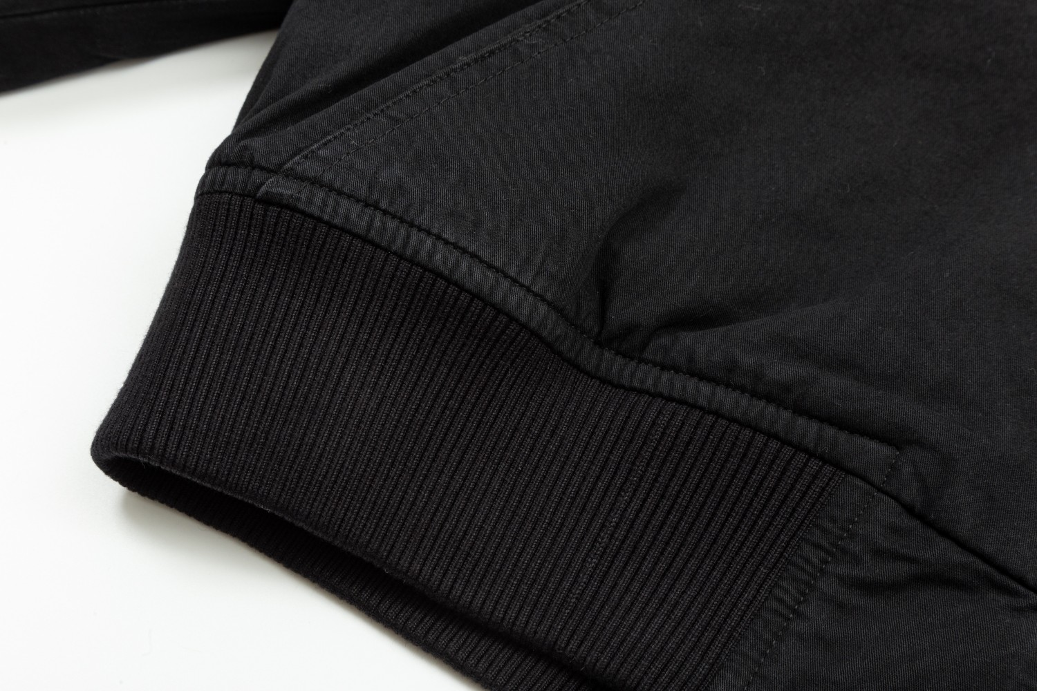 【DIOR  公式旗艦店】ディオール  ジャケット着 好評に付き再入荷！