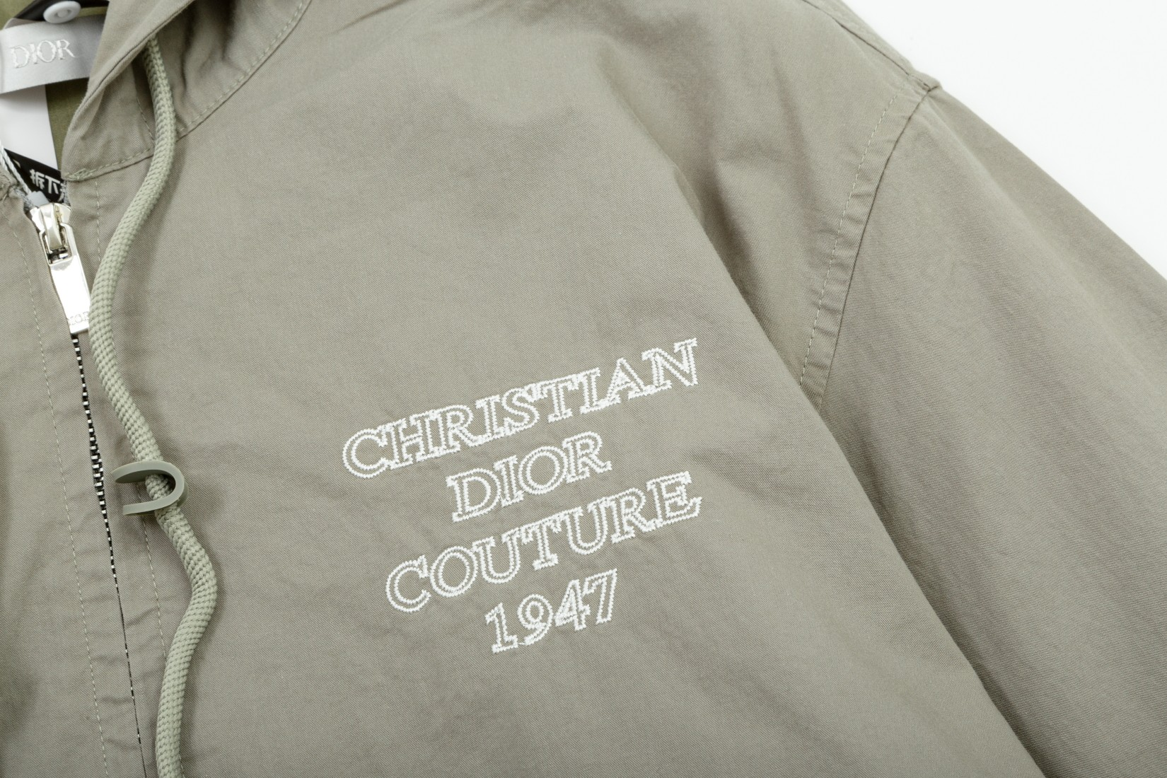 【DIOR  公式旗艦店】ディオール  ジャケット着 好評に付き再入荷！241212