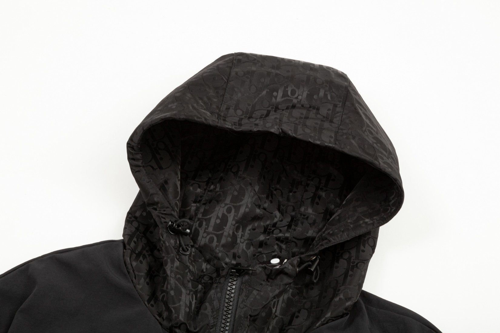 【DIOR  公式旗艦店】ディオール  ジャケット着 好評に付き再入荷！241212