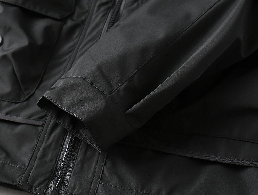 【PRADA  公式旗艦店】プラダ   ジャケット着 好評に付き再入荷！241213