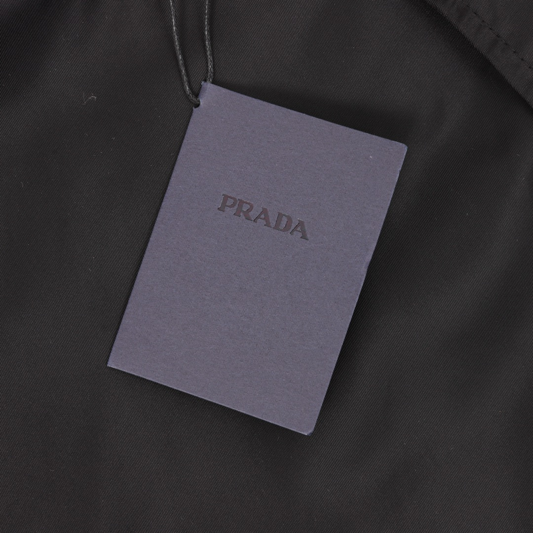 【PRADA  公式旗艦店】プラダ   ジャケット着 好評に付き再入荷！ 241213