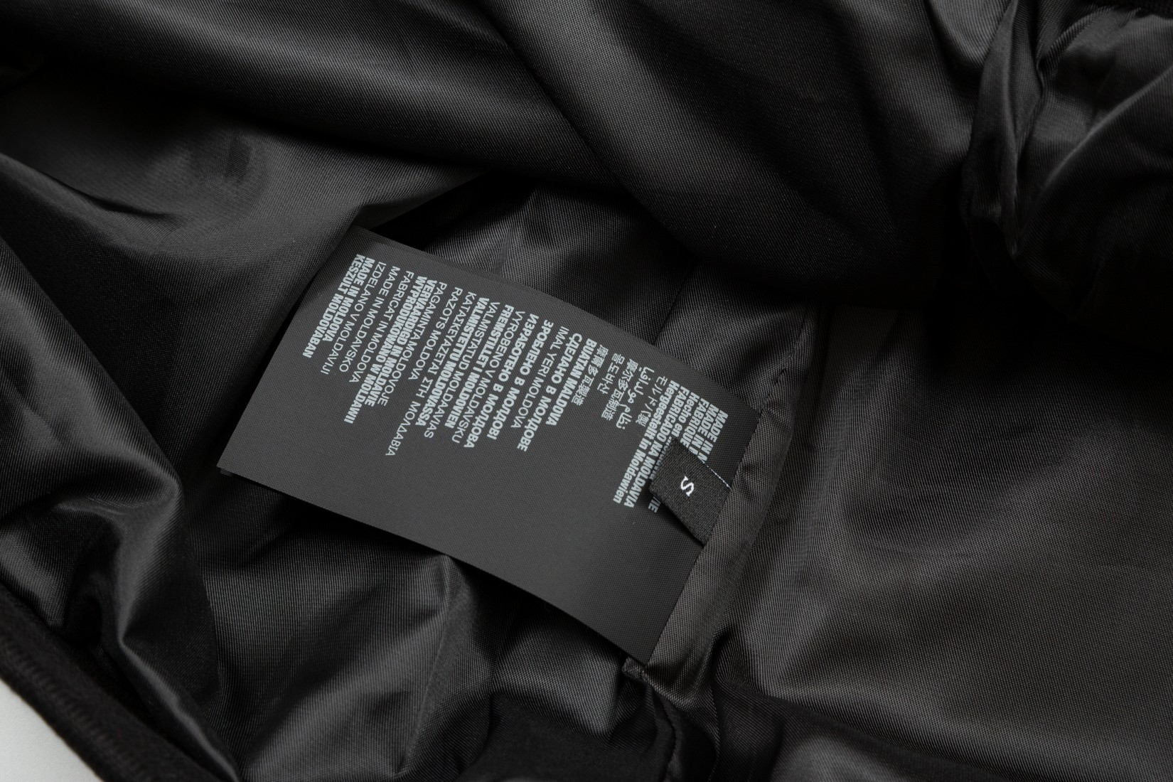 【PRADA  公式旗艦店】プラダ   ジャケット着 好評に付き再入荷！ 241213