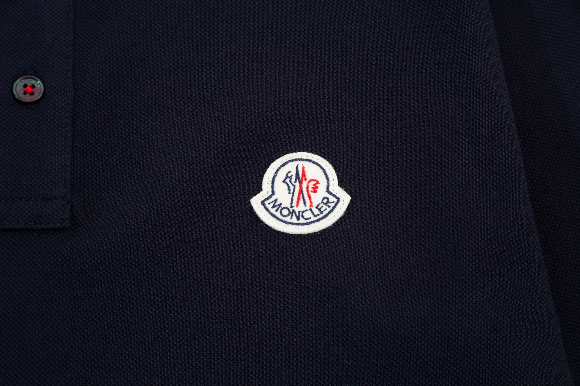 【MONCLER 公式旗艦店】 モンクレール  長袖ポロシャツ  ご好評に付き再入荷！241223