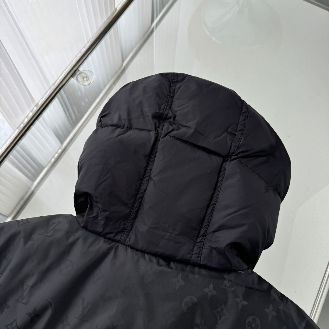 【LOUIS VUITTON  公式旗艦店】ルイヴィトン ダウンジャケット好評に付き再入荷！ 241213