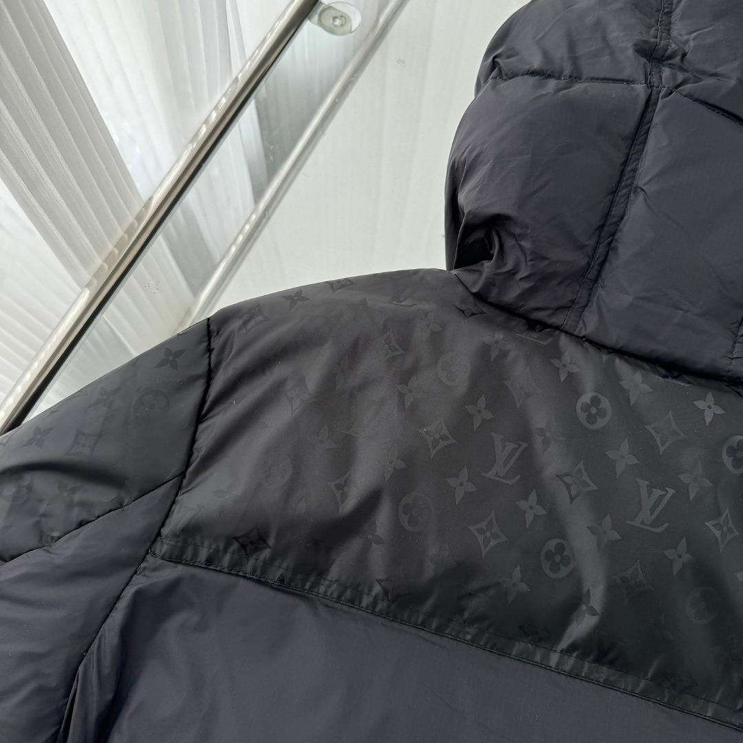 【LOUIS VUITTON  公式旗艦店】ルイヴィトン ダウンジャケット好評に付き再入荷！ 241213