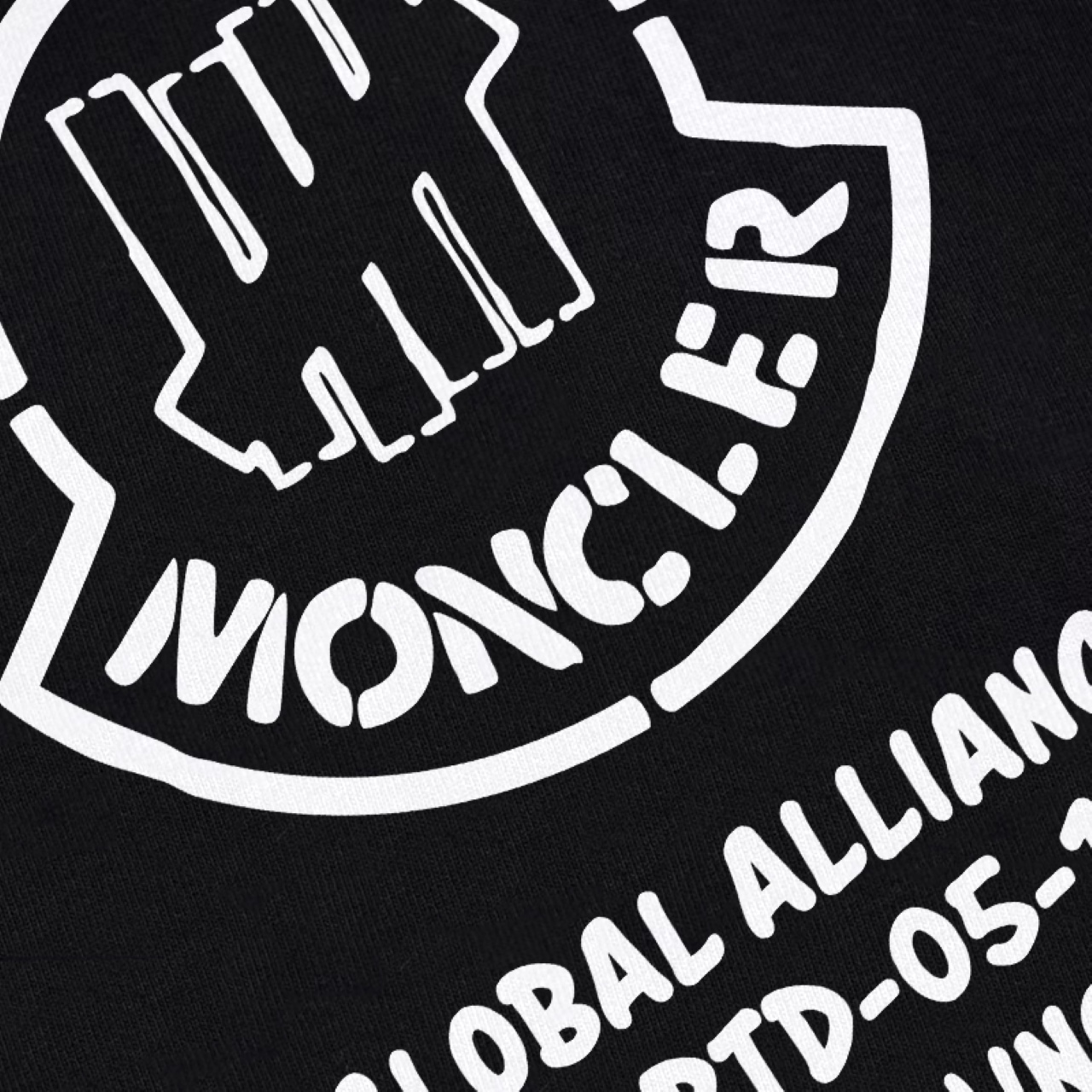 【MONCLER   公式旗艦店】モンクレール   パーカー スウェット ご好評に付き再入荷！241214