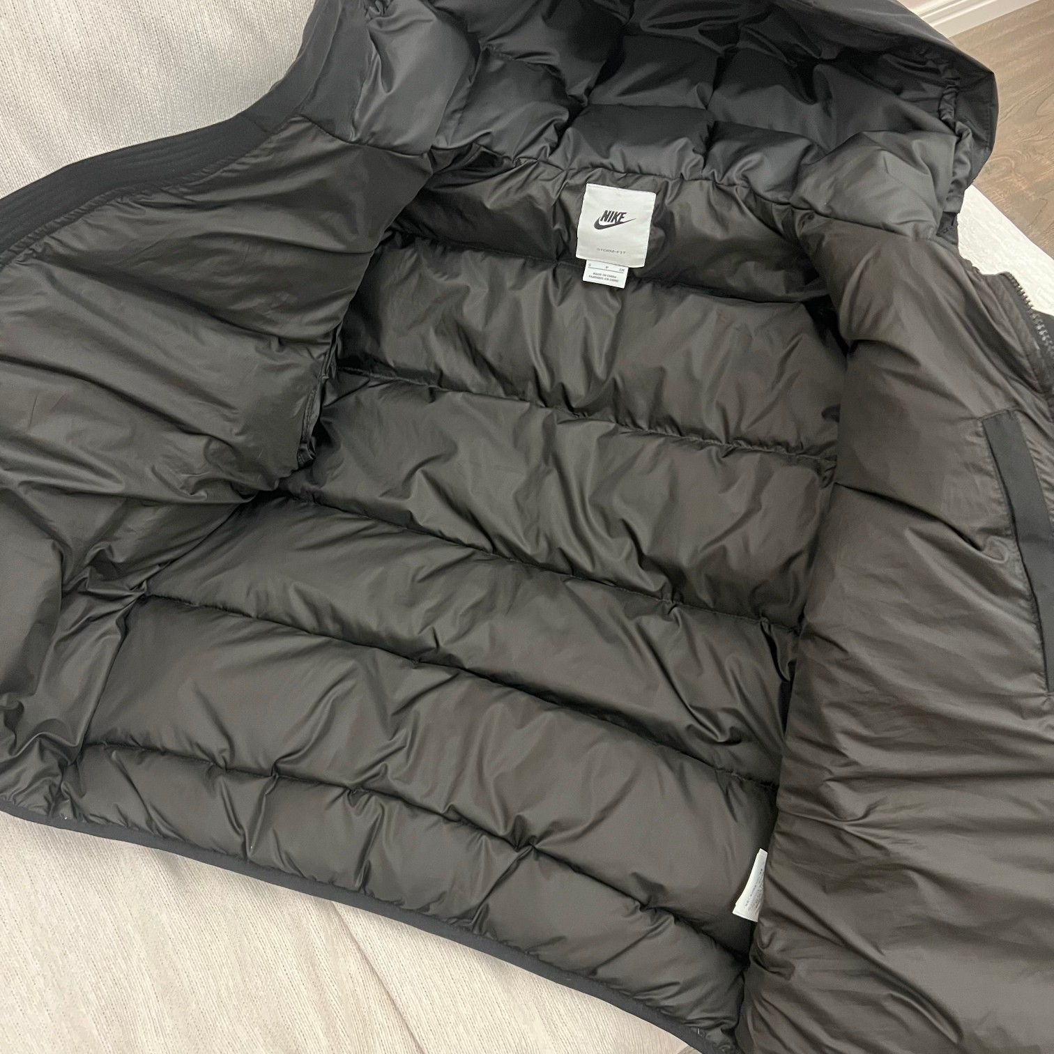 【NIKE  公式旗艦店】ナイキ  ダウンジャケット ご好評に付き再入荷！ 241214