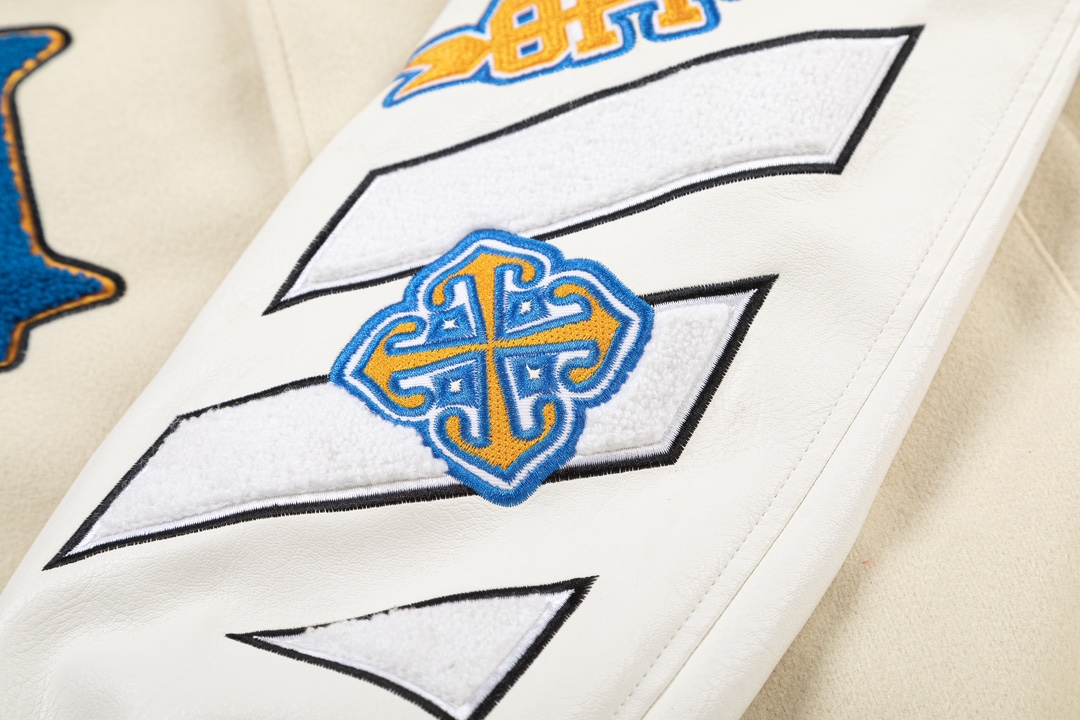 【OFF-WHITE  公式旗艦店】オフホワイト  野球着  ジャケット着ご好評に付き再入荷！241216