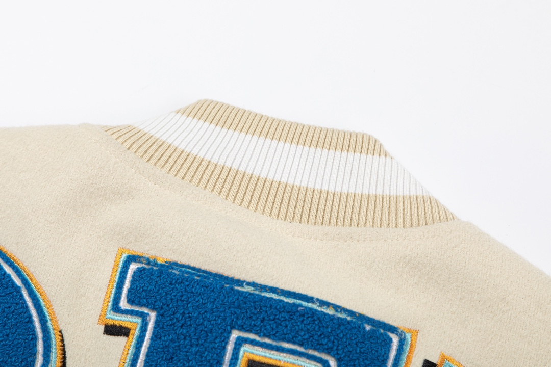 【OFF-WHITE  公式旗艦店】オフホワイト  野球着  ジャケット着ご好評に付き再入荷！241216