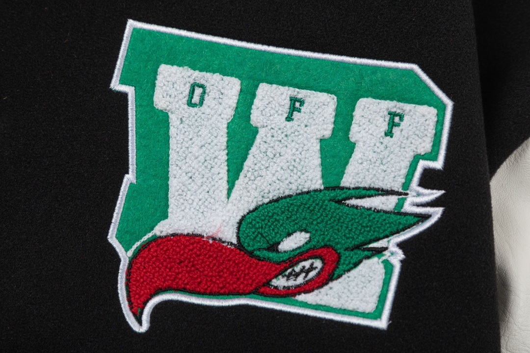 【OFF-WHITE  公式旗艦店】オフホワイト  野球着  ジャケット着ご好評に付き再入荷！241216