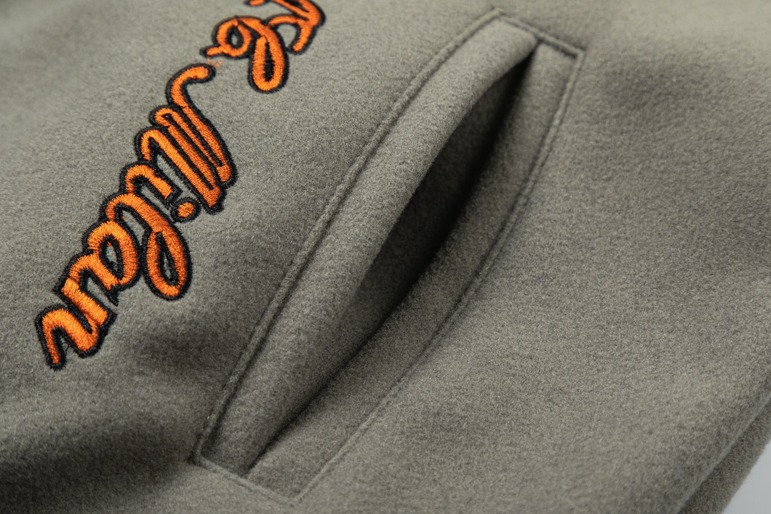 【OFF-WHITE  公式旗艦店】オフホワイト  野球着  ジャケット着ご好評に付き再入荷！241216