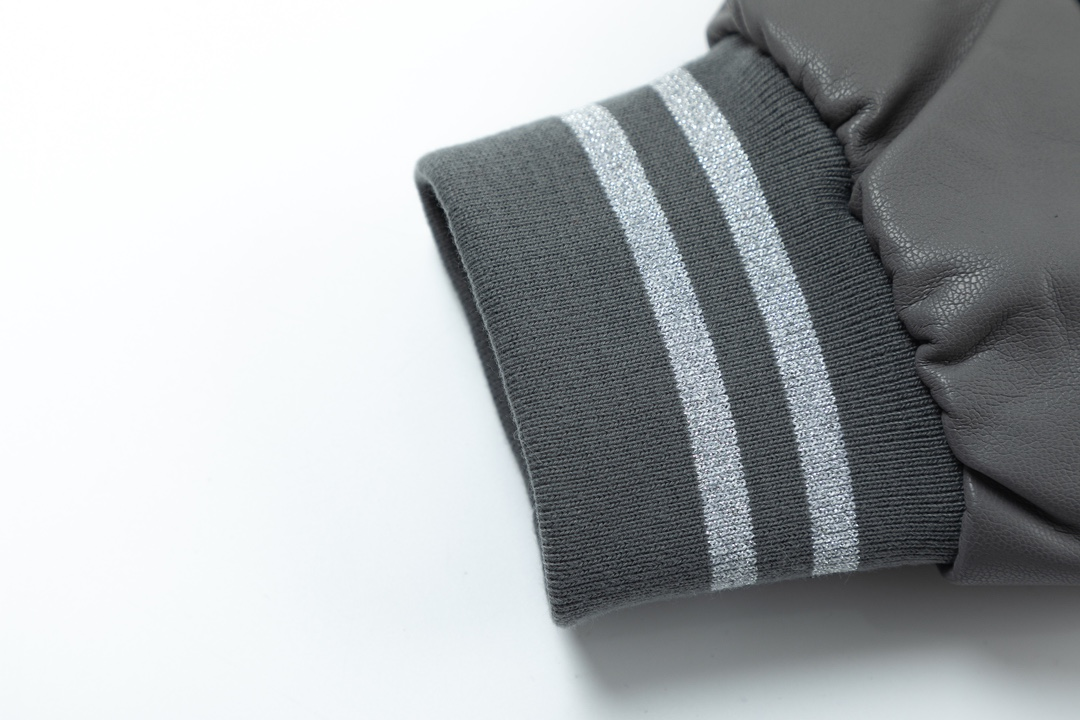 【OFF-WHITE  公式旗艦店】オフホワイト  野球着  ジャケット着ご好評に付き再入荷！241216