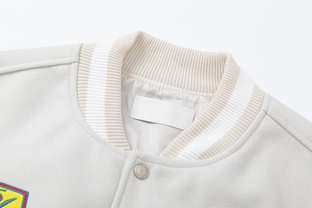 【OFF-WHITE  公式旗艦店】オフホワイト  野球着  ジャケット着ご好評に付き再入荷！241216