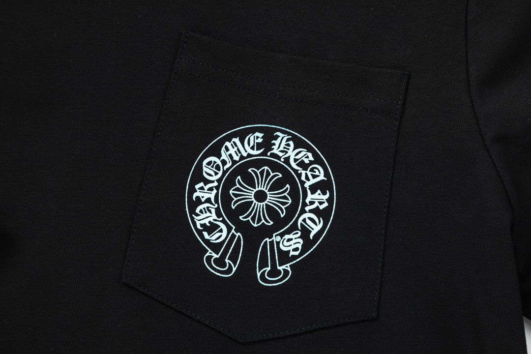 【CHROME HEARTS 公式旗艦店】クロムハーツ  丸首の衛衣  スウェットご好評に付き再入荷！241217